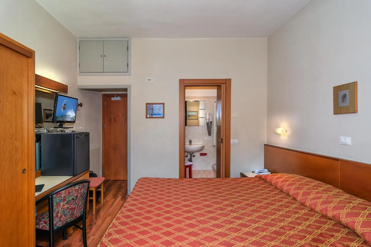 Hotel La Vela Lido di Camaiore