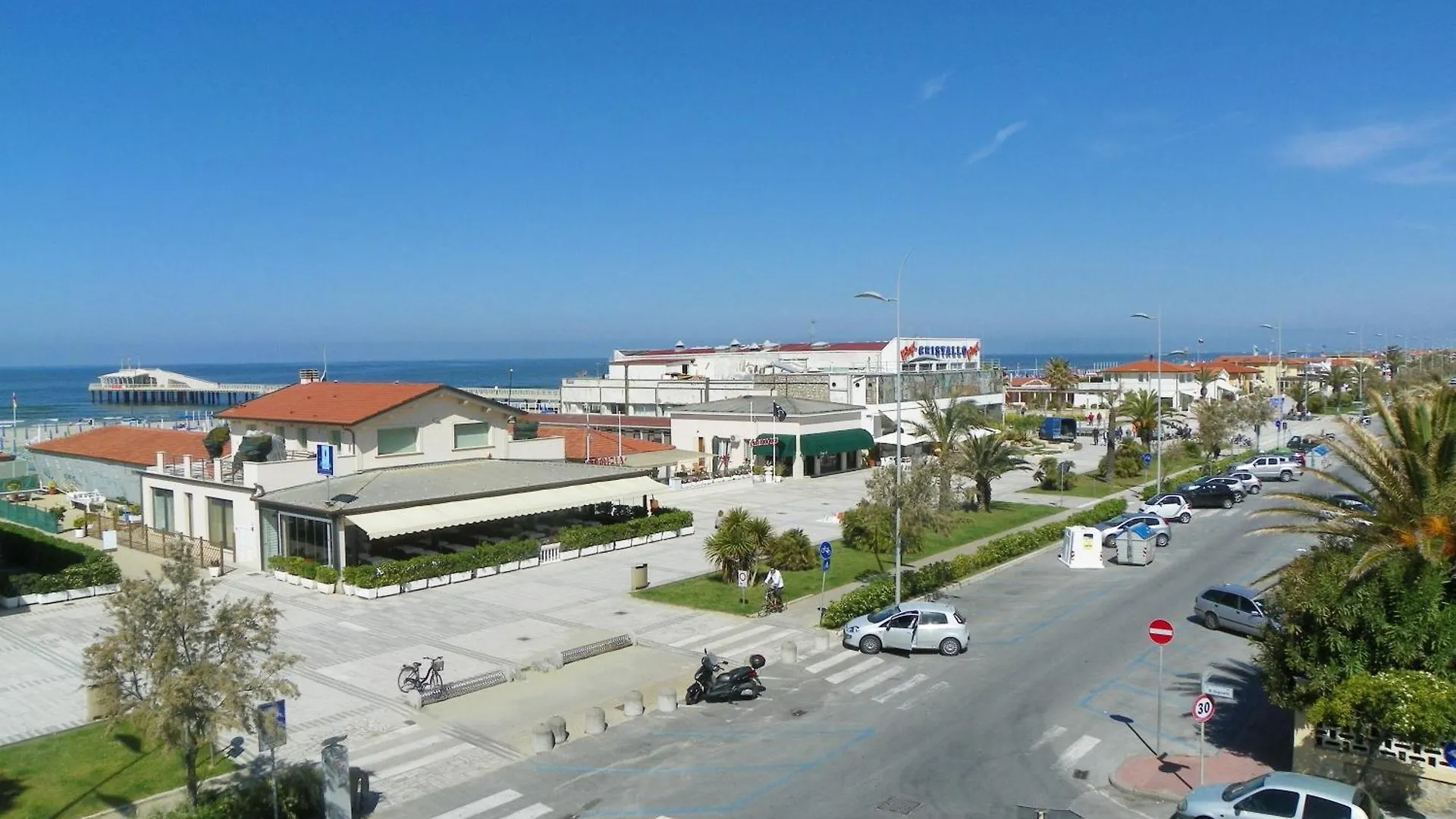 ***  Hotel La Vela Lido di Camaiore Italy
